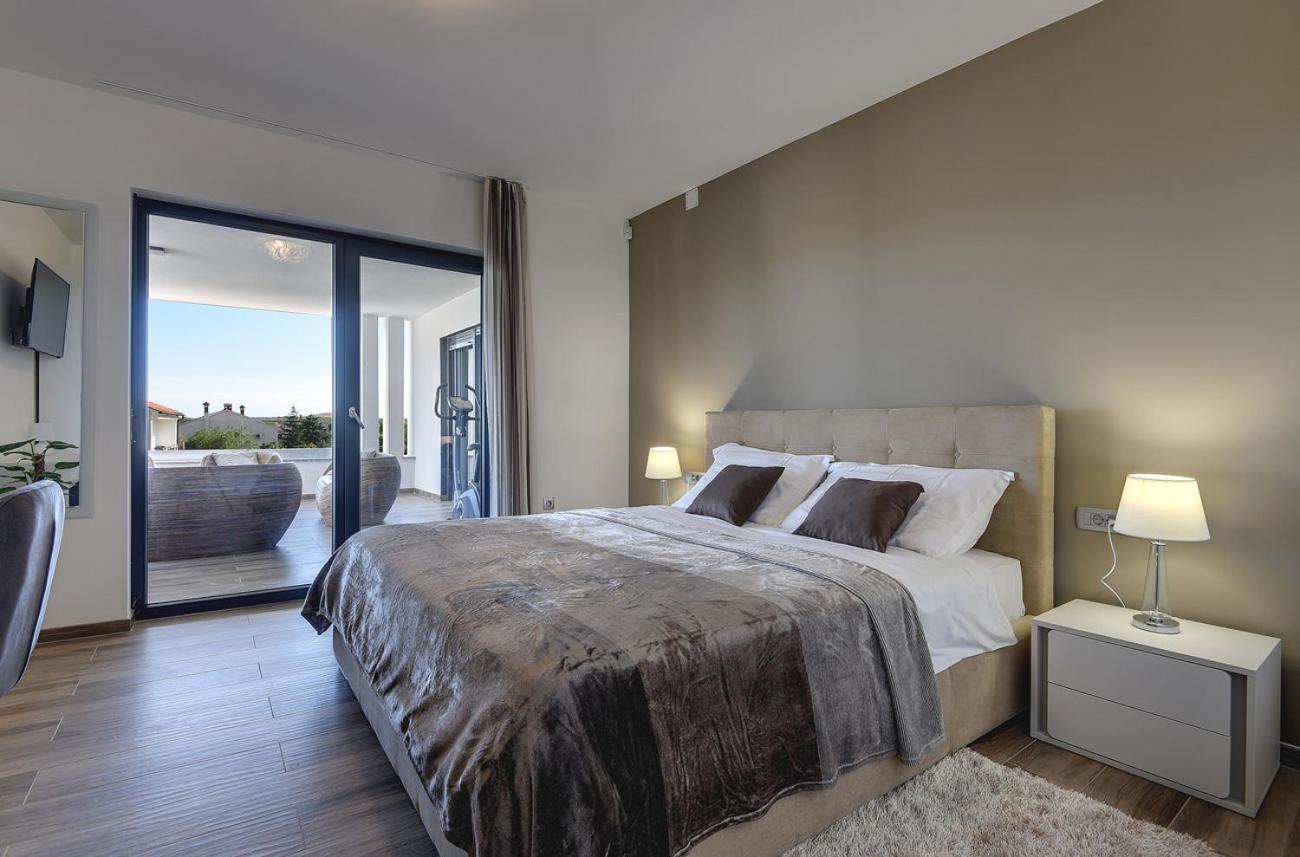 Villa Ula In Pula With Heated Pool And Sauna المظهر الخارجي الصورة