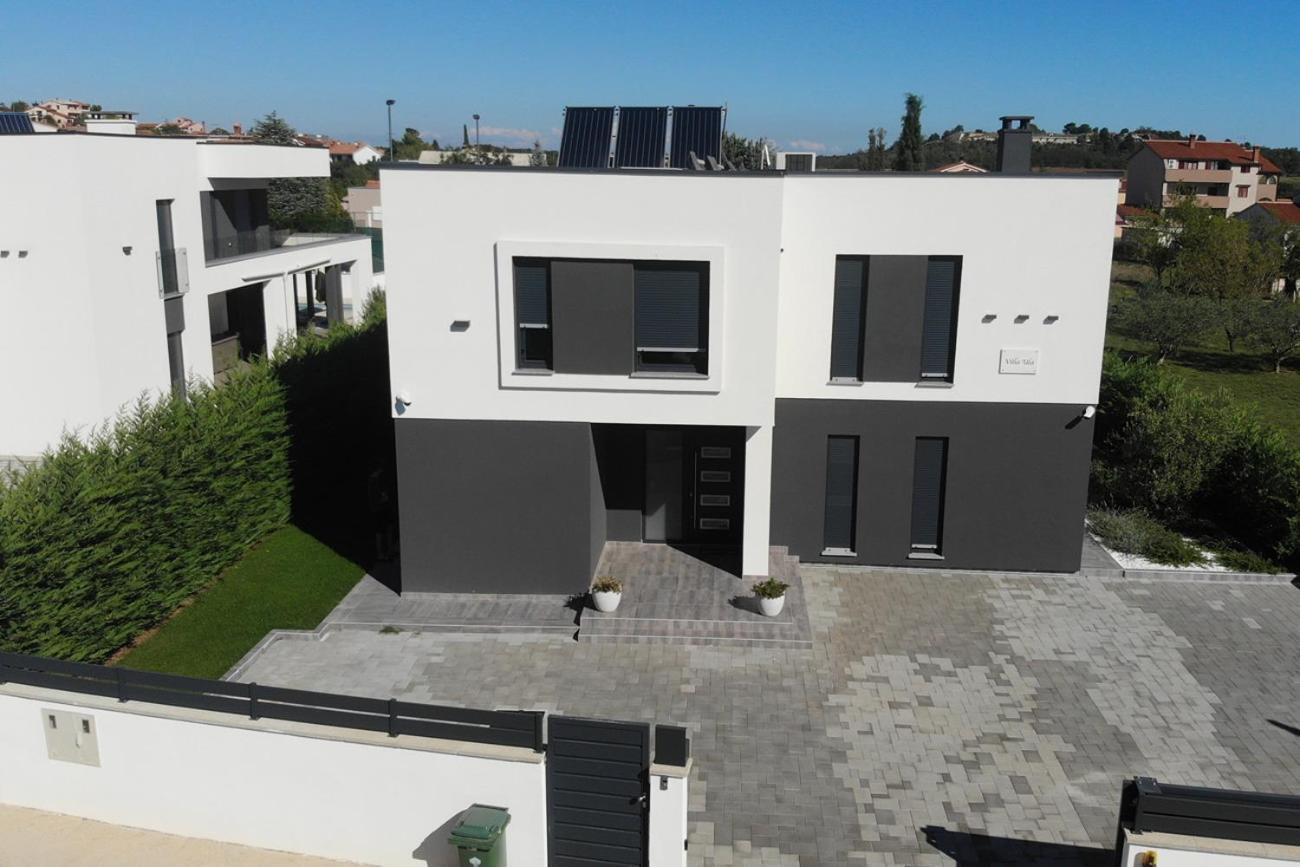 Villa Ula In Pula With Heated Pool And Sauna المظهر الخارجي الصورة